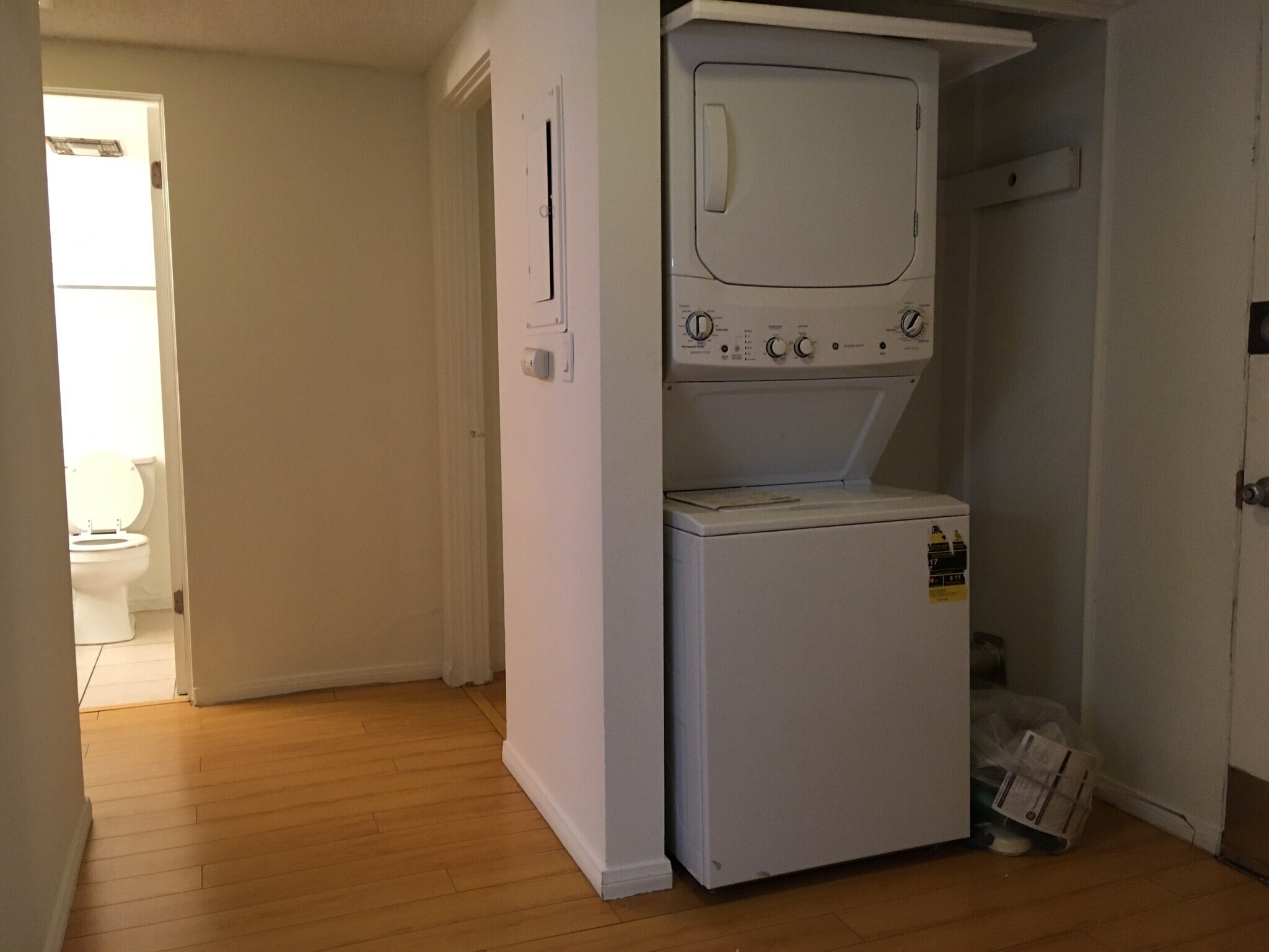 Building Photo - 12600 Fonthill Ave