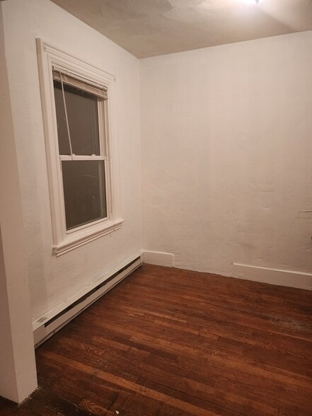 Building Photo - 49 Everett St