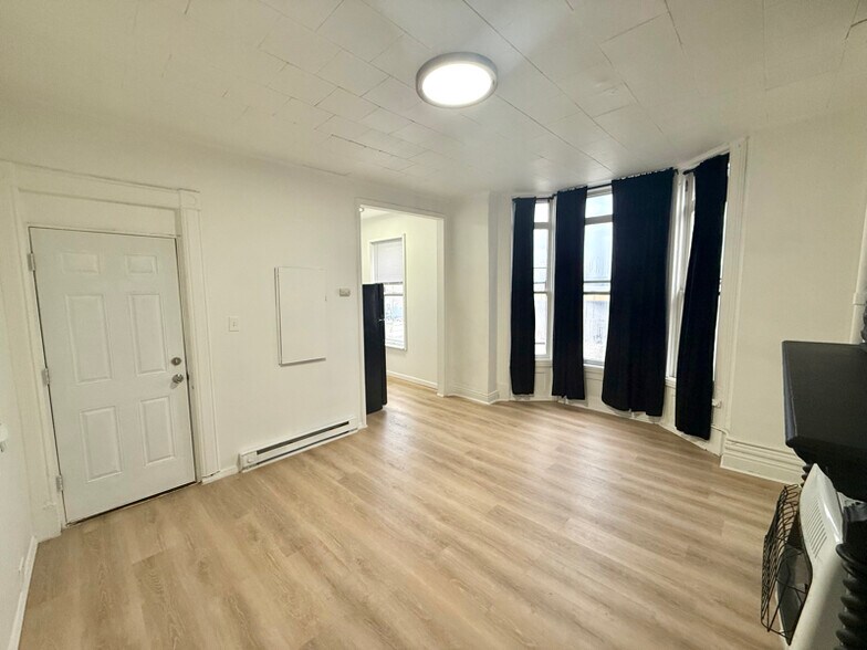 Building Photo - 258 Remsen St