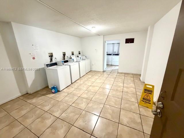 Building Photo - 6940 Miami Gardens Dr