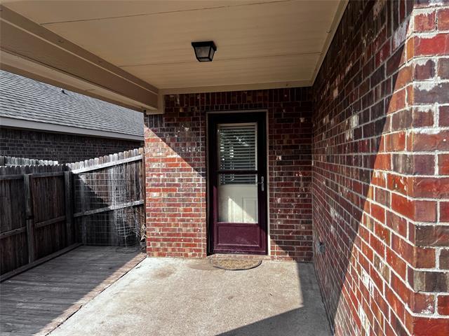 Building Photo - 1415 Arabella Ave