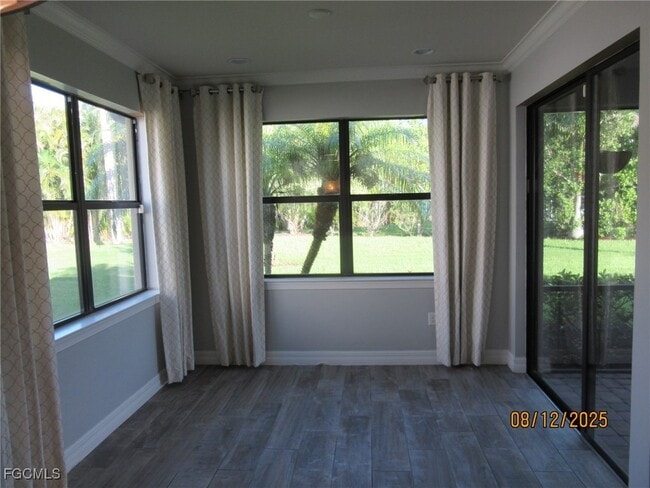 Building Photo - 14589 Laguna Dr