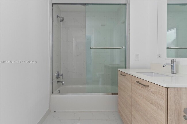Building Photo - 16385 Biscayne Blvd