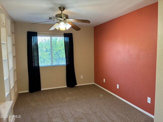 Building Photo - 15326 W Lundberg St