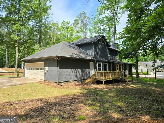 Building Photo - 260 Greenfield Cir