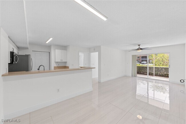 Building Photo - 1830 Florida Club Cir