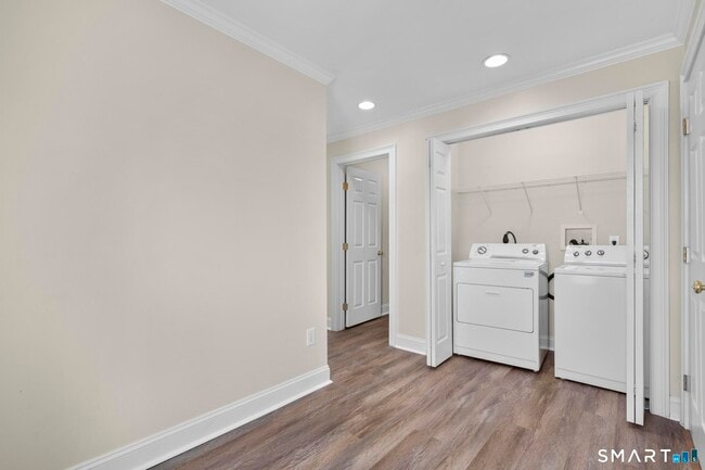 Building Photo - 32 Crows Nest Ln