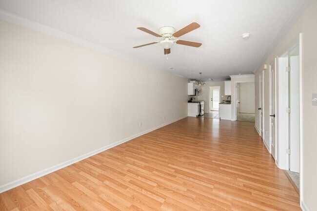Building Photo - 66 Old Tavern Cir