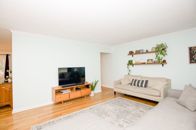 Building Photo - Spacious 3 Bedroom Home in Fayetteville, NC - Perfect for Family Living!