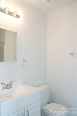 Building Photo - 6264 Rosecroft Dr