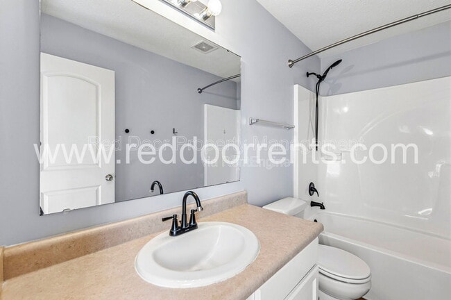 Building Photo - 7217 Burlat Ln