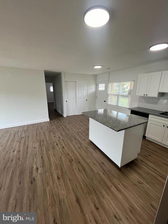 Building Photo - 23 Mimosa Ln