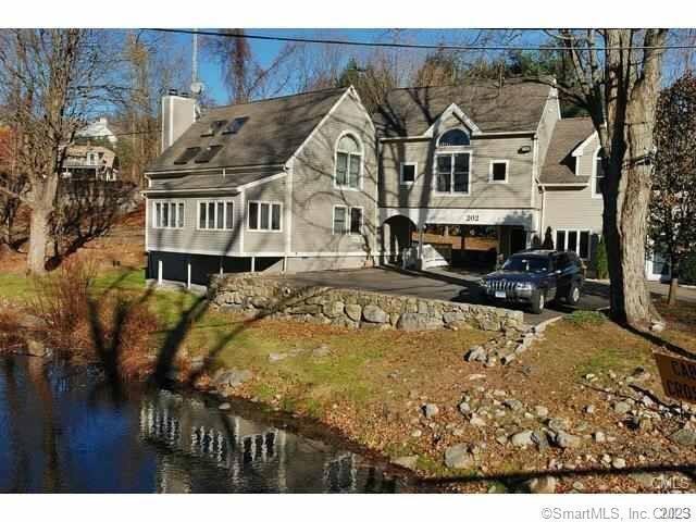Building Photo - 202 Old Ridgefield Rd
