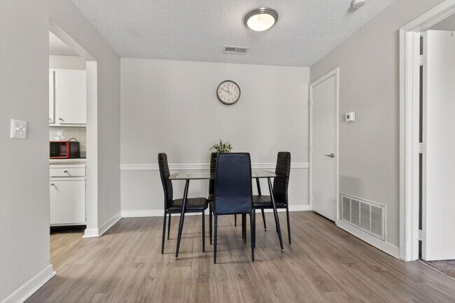 Building Photo - 50 Northtown Dr