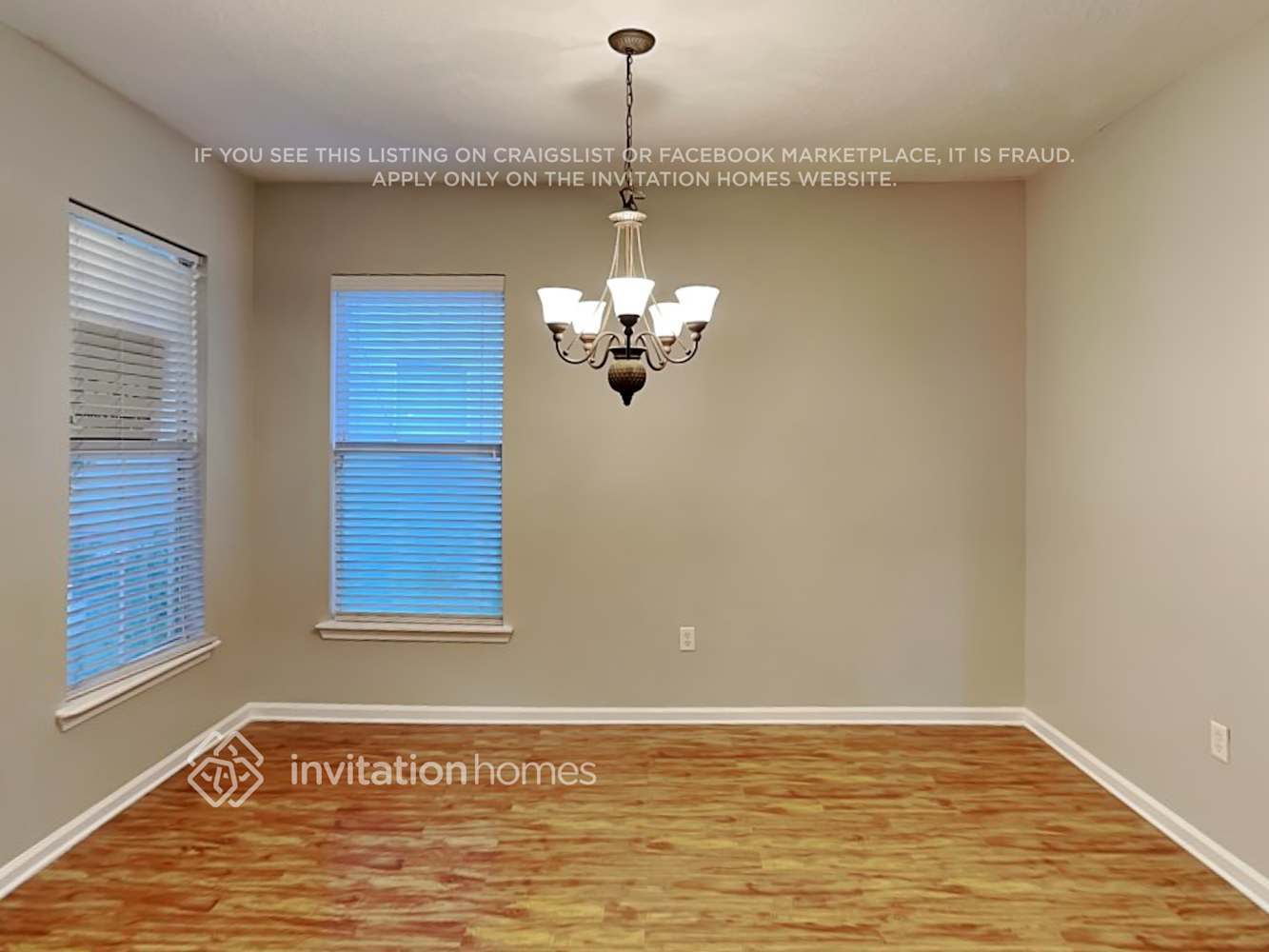 Building Photo - 260 Silver Glen Ave