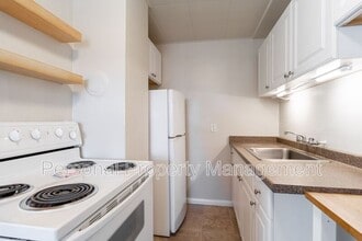 Building Photo - 1337 Z St