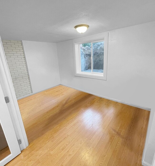 Building Photo - 3580 Hudson St