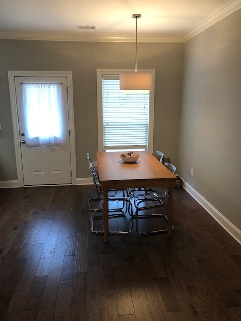 Building Photo - 4BR/4.5 Bath For Rent