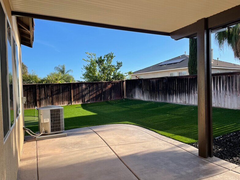 Building Photo - 33377 Mesolite Way