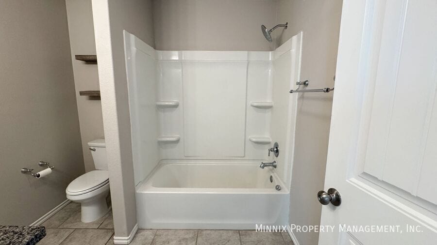 Building Photo - 7503 101st St