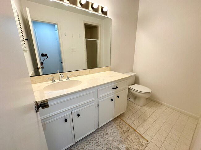 Building Photo - 2607 Rice Boulevard