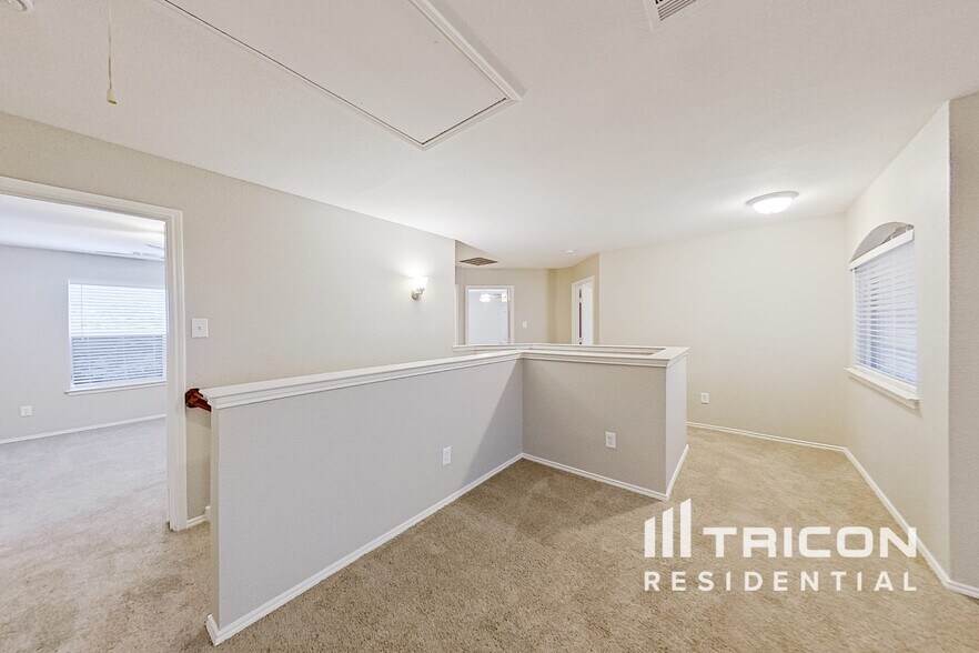 Building Photo - 1505 Yellowbird Ct