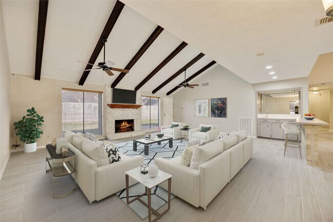 Building Photo - 21214 Park Bend Dr