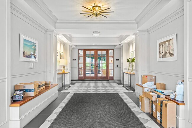 Primary Photo - 1500 Commonwealth Ave