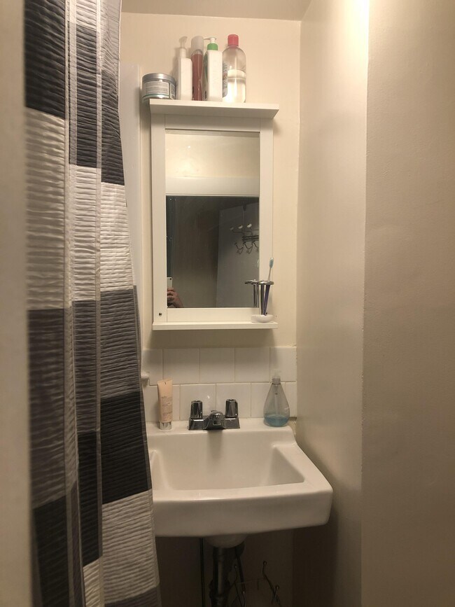 Building Photo - 1024 Chestnut St