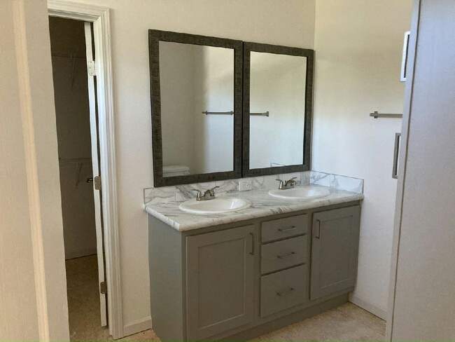 Building Photo - 7943 Yukon Trl