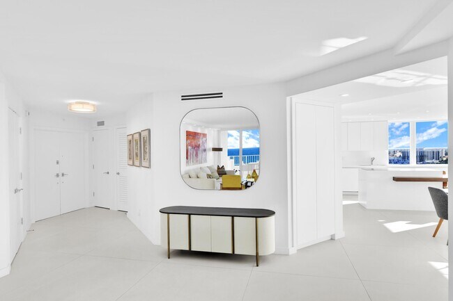 Building Photo - 500 S Ocean Blvd
