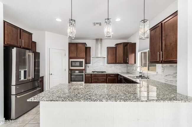 Building Photo - 5221 N 79th Dr