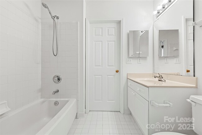 Building Photo - 8122 Village Harbor Dr