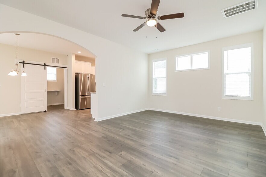 Building Photo - 72 Rosemary St