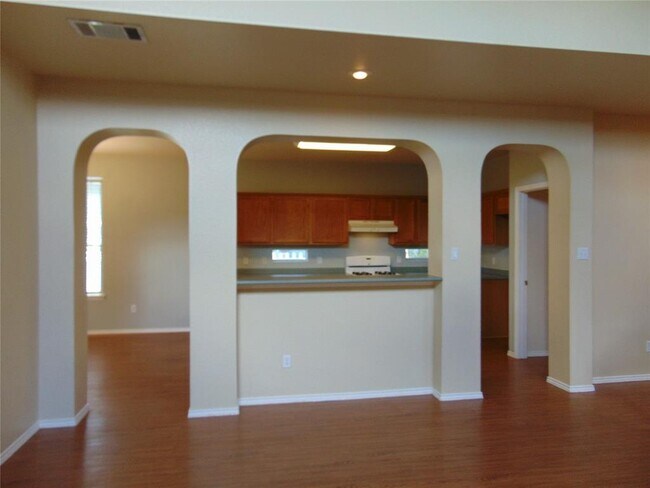 Building Photo - 4482 Mather