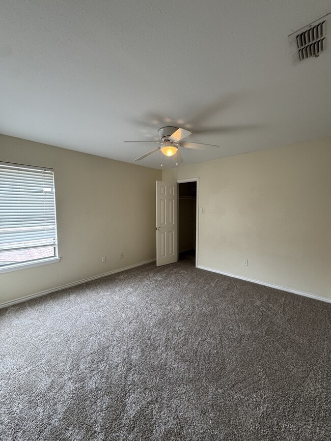 Building Photo - 7033 Bevington Dr
