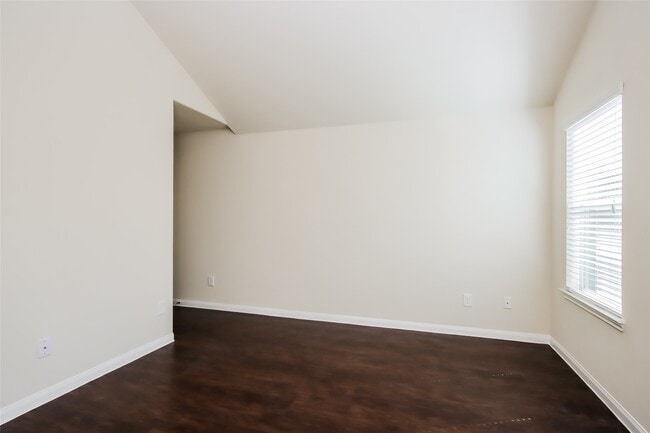 Building Photo - 2419 Sailors Way