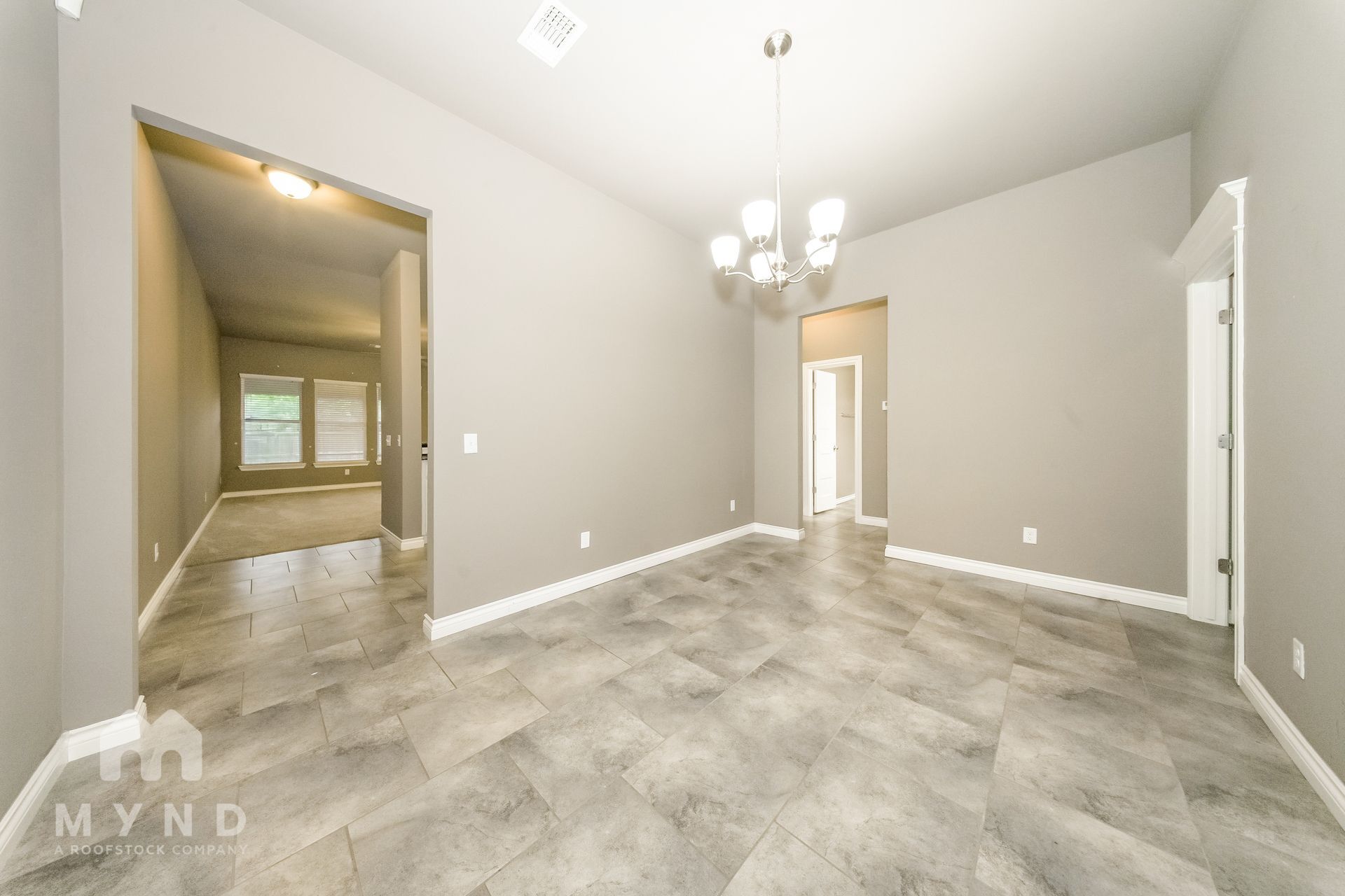 Building Photo - 1019 Merlin Dr