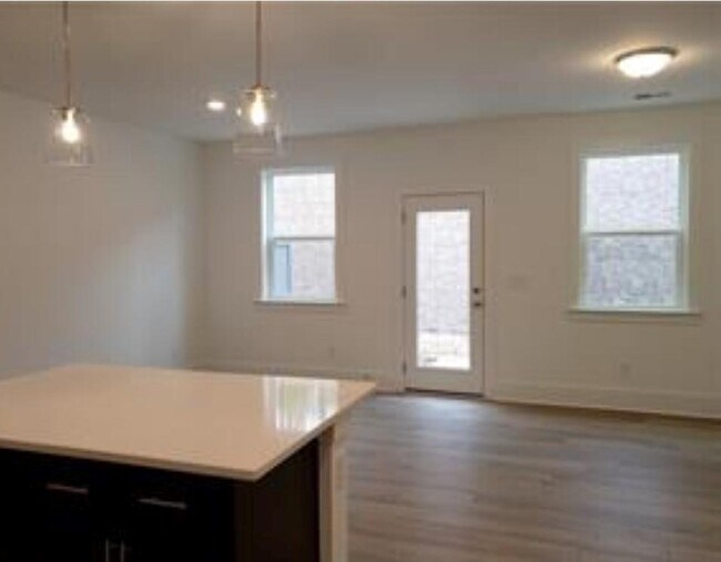 Building Photo - 1622 Gunnin Trce NW