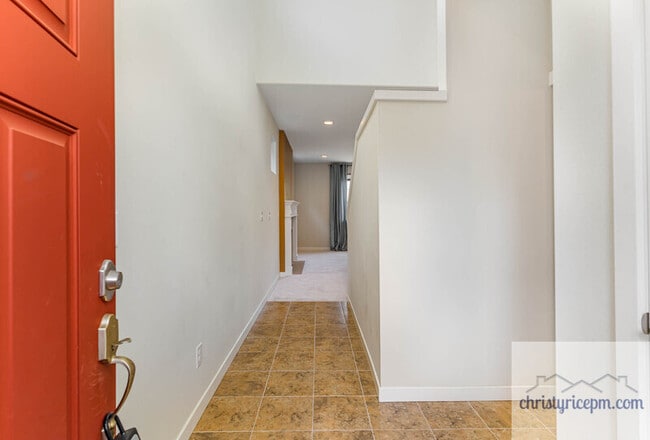 Building Photo - 24220 SE 258th Way