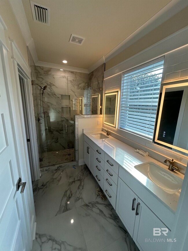 Building Photo - 5126 Pine Rd