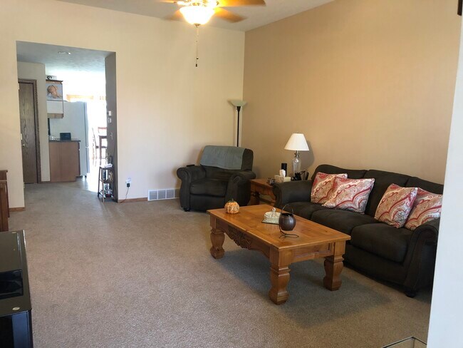 Living Room - 2535 Laverna St