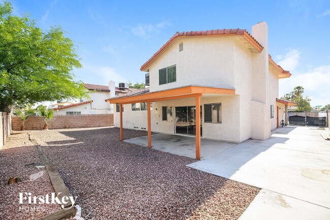 Building Photo - 3775 Duneville St