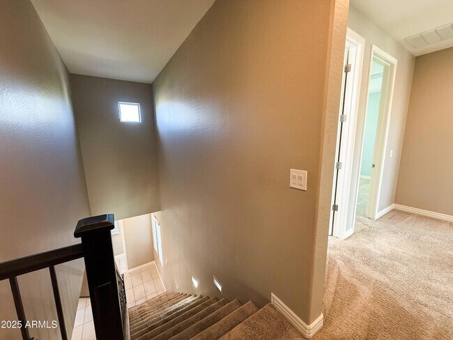 Building Photo - 4711 E Daley Ln