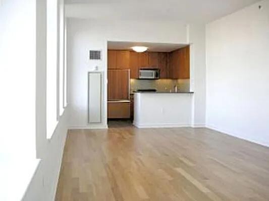 Building Photo - 11 E 29th St