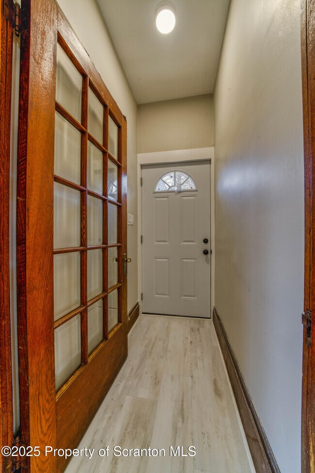 Building Photo - 1332 Lacka Trl