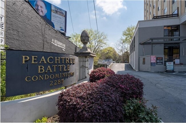 Building Photo - 2285 Peachtree Rd NE