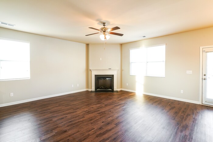 Building Photo - 217 Autumn Terrace Ln