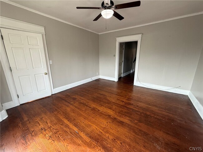 Building Photo - 2012 Whitesboro St