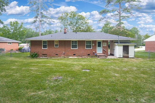 Building Photo - Charming 3 Bed, 1 Bath near Downtown Raleigh